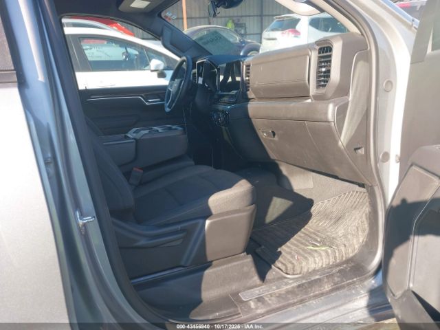 2025 CHEVROLET SILVERADO 1500 1GCPKDEK5SZ173618 Photo 4