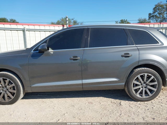 2019 Audi Q7 55 Premium/55 Se Premium მანქანა იყიდება აუქციონზე, vin: WA1LAAF74KD011383, აუქციონის ნომერი: 43456974
