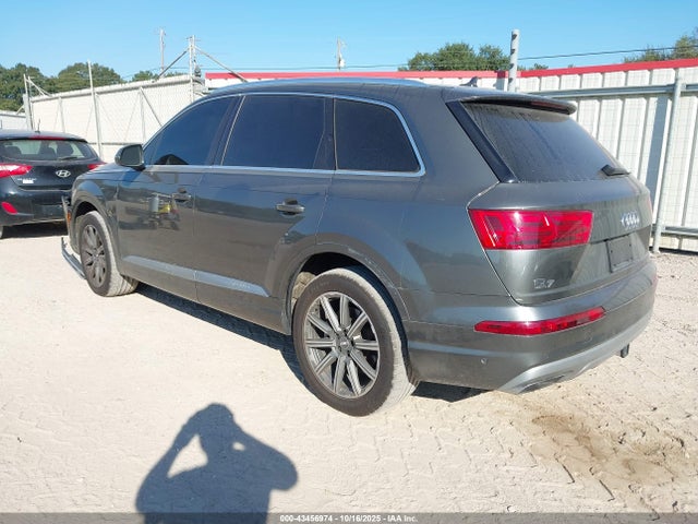 2019 Audi Q7 55 Premium/55 Se Premium მანქანა იყიდება აუქციონზე, vin: WA1LAAF74KD011383, აუქციონის ნომერი: 43456974