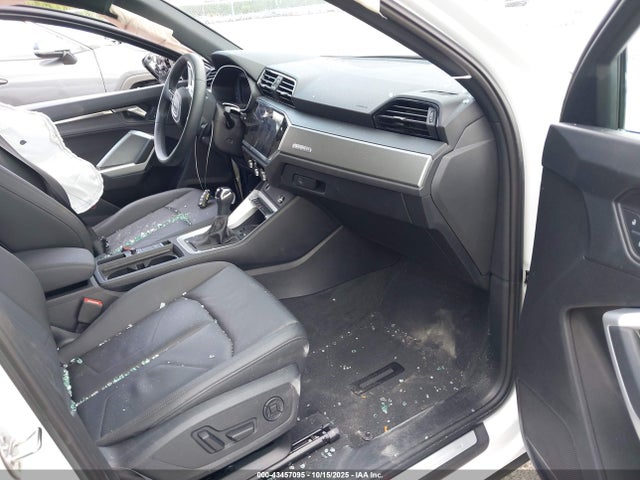 2025 AUDI Q3 WA1DECF35S1031449 Photo 4