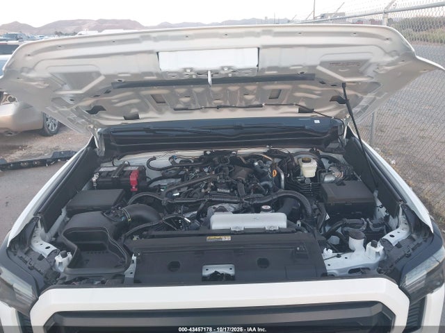 Toyota Tacoma 2025 3TYJDAKN7ST020337 Image 24