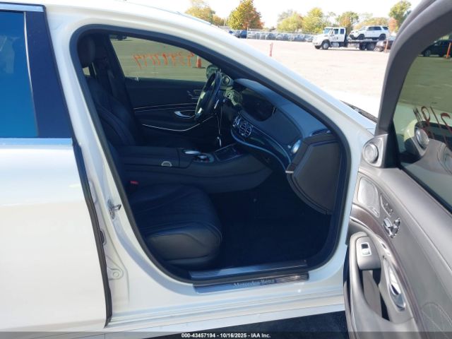 2019 MERCEDES-BENZ S 560 WDDUG8GB8KA436231 Photo 4