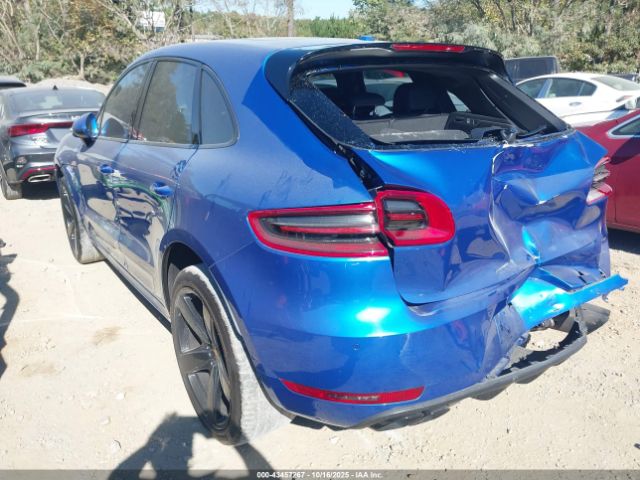 2017 PORSCHE MACAN WP1AF2A5XHLB60369 Photo 2