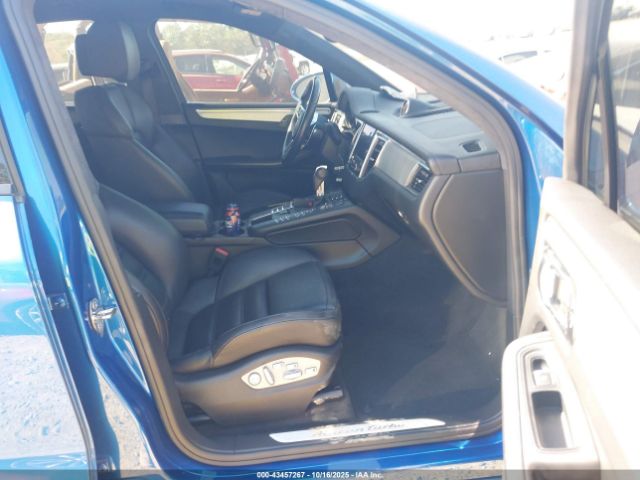 2017 PORSCHE MACAN WP1AF2A5XHLB60369 Photo 4