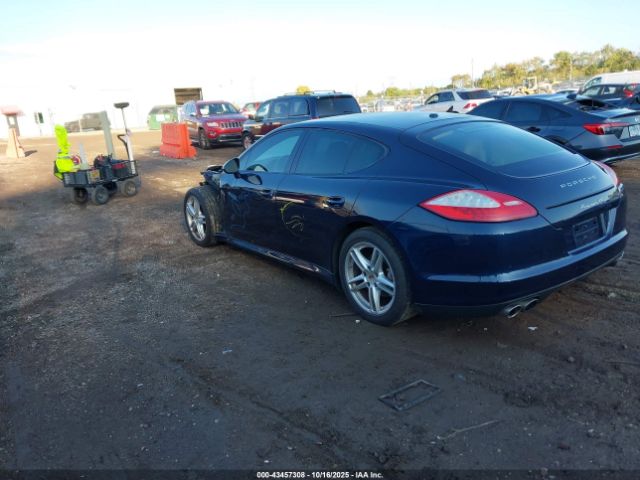 2011 PORSCHE PANAMERA WP0AB2A78BL061295 Photo 2