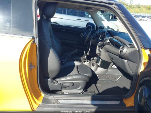 2015 MINI HARDTOP WMWXP7C58F2A61197 Photo 4
