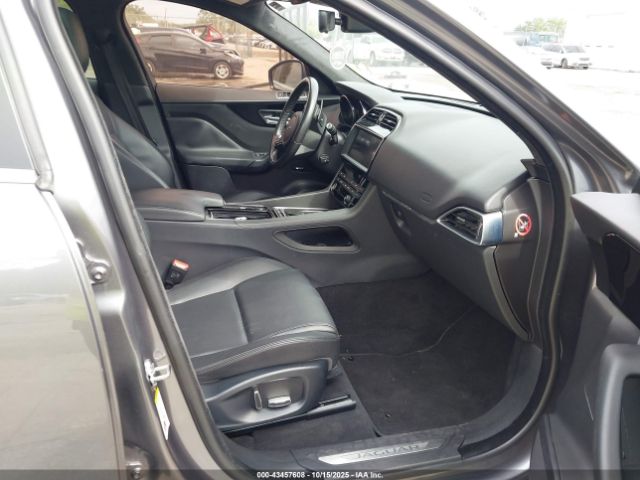 2019 JAGUAR F-PACE SADCJ2FX4KA395358 Photo 4