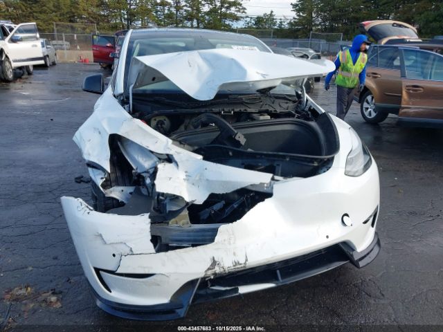 2022 TESLA MODEL Y 7SAYGDEF0NF308736 Photo 5