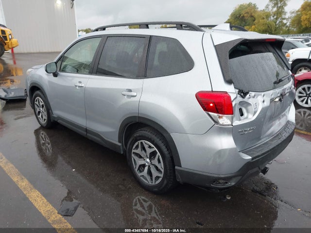 Subaru Forester Premium 2023 JF2SKAEC8PH519953 Image 3