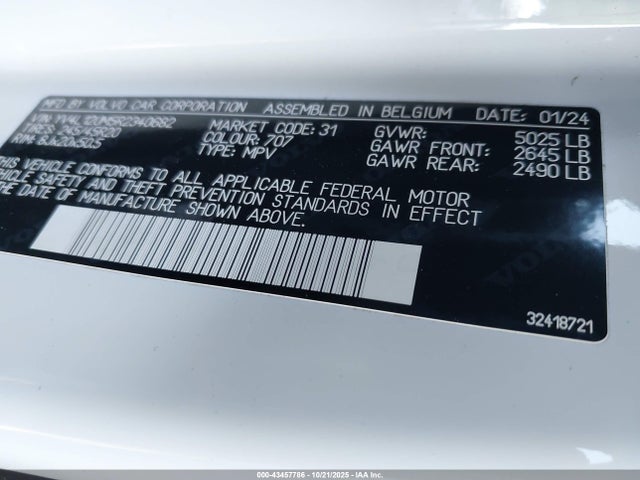 2024 VOLVO XC40 YV4L12UM5R2340682 Photo 8