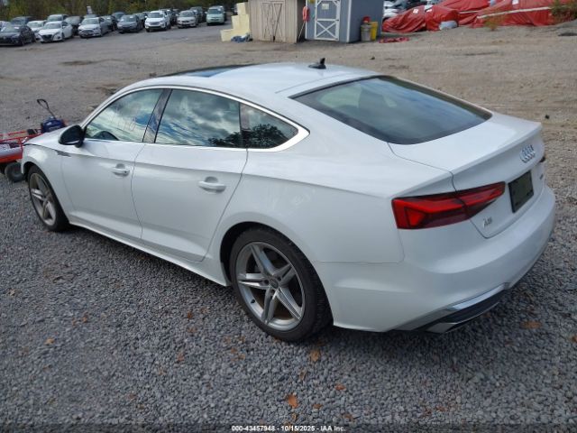 2021 AUDI A5 SPORTBACK WAUDACF56MA017742 Photo 2