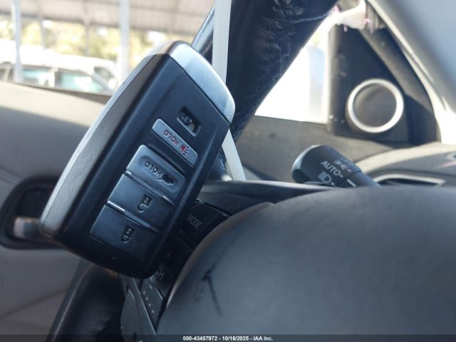 2017 ACURA RDX 5J8TB4H57HL005531 Photo 10