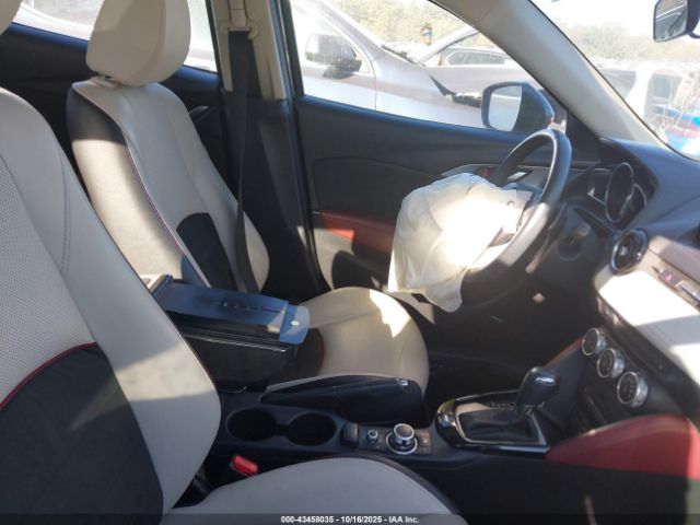 2016 MAZDA CX-3 JM1DKDD75G0131316 Photo 4