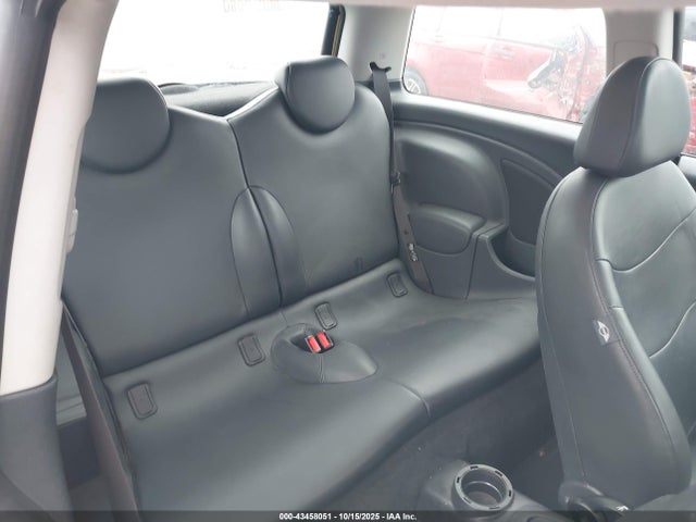 2006 MINI COOPER WMWRC33596TJ74063 Photo 7