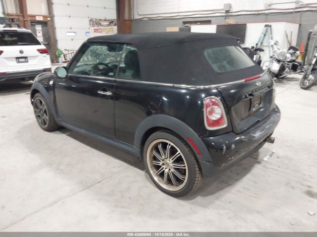 2015 MINI CONVERTIBLE WMWZN3C56FT862631 Photo 2