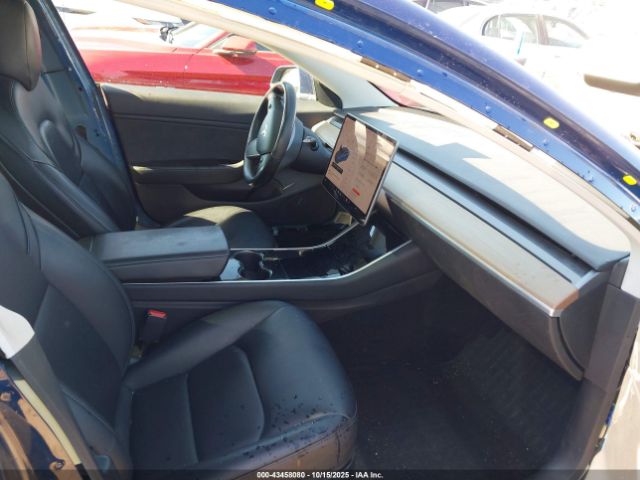 2019 TESLA MODEL 3 5YJ3E1EA9KF411696 Photo 4