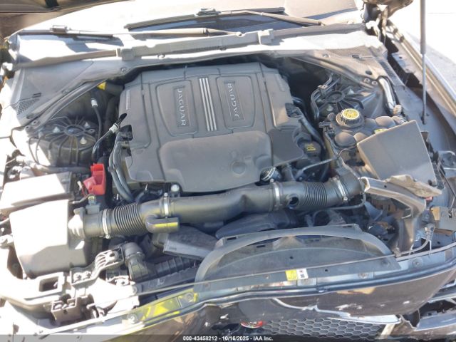 2017 JAGUAR XF SAJBD4BV7HCY29575 Photo 9