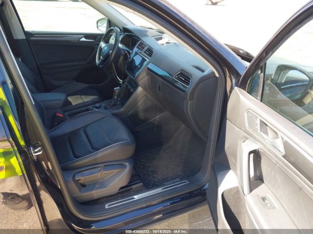 2019 VOLKSWAGEN TIGUAN 3VV4B7AX4KM084079 Photo 4