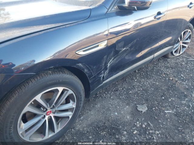 2018 JAGUAR F-PACE SADCJ2FX2JA256781 Photo 5