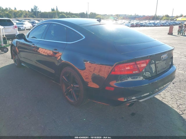 2013 AUDI A7 WAU2GAFC4DN076225 Photo 2