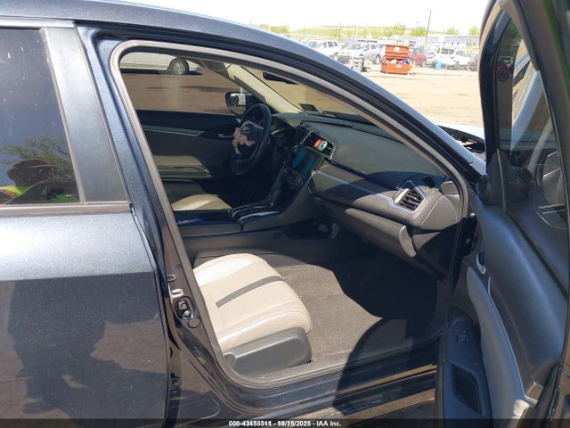 43458311 :رقم المزاد ، 2HGFC1F79HH641068 vin ، 2017 Honda Civic Ex-l مزاد بيع
