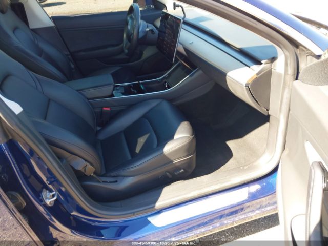 2018 TESLA MODEL 3 5YJ3E1EA5JF022620 Photo 4