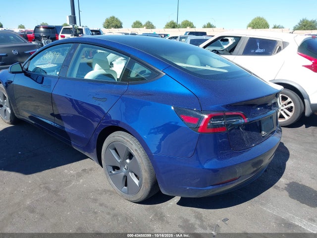 2023 TESLA MODEL 3 5YJ3E1EA2PF672725 Photo 2