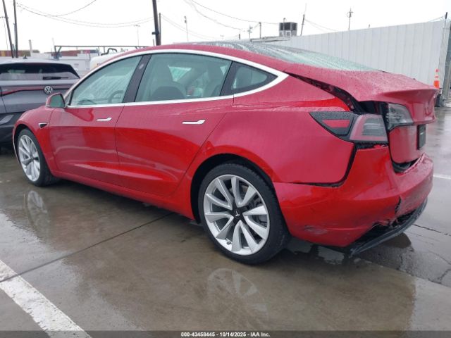 2019 TESLA MODEL 3 5YJ3E1EB9KF365957 Photo 2