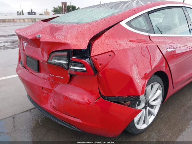 2019 TESLA MODEL 3 5YJ3E1EB9KF365957 Photo 5