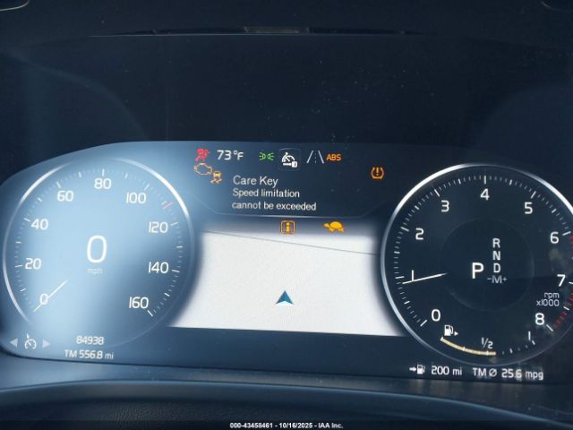 2021 VOLVO XC40 YV4162UM1M2404976 Photo 6