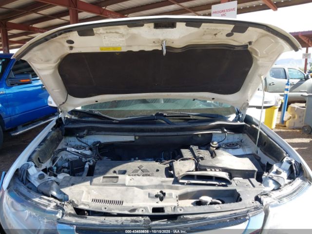 2016 MITSUBISHI OUTLANDER JA4AZ3A38GZ012921 Photo 9