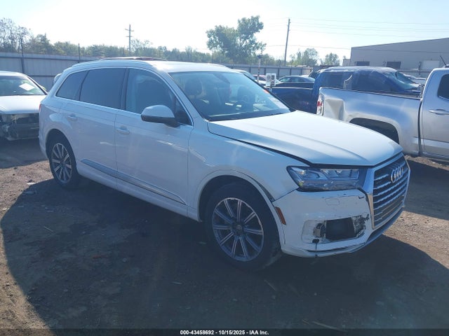 2017 AUDI Q7 WA1VAAF71HD028742 Photo 0