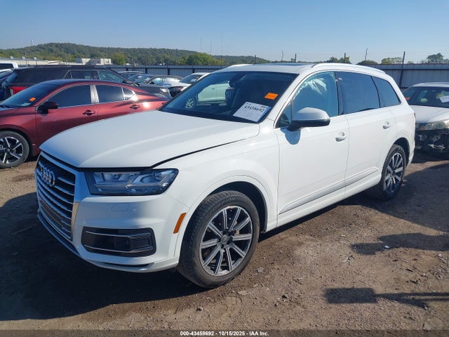 2017 AUDI Q7 WA1VAAF71HD028742 Photo 1