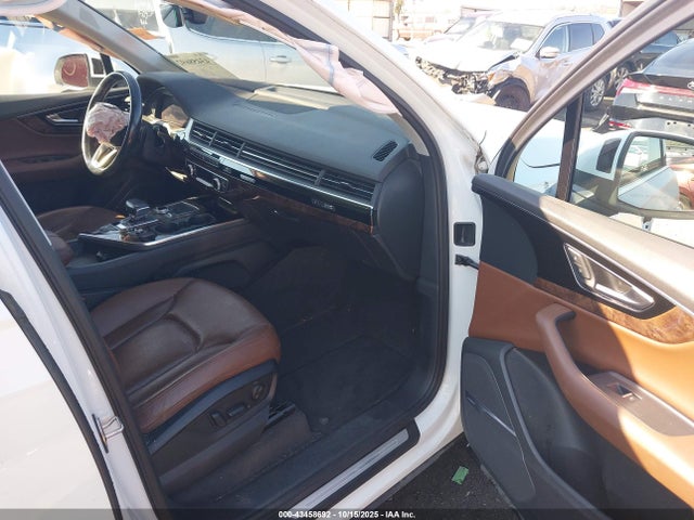 2017 AUDI Q7 WA1VAAF71HD028742 Photo 4