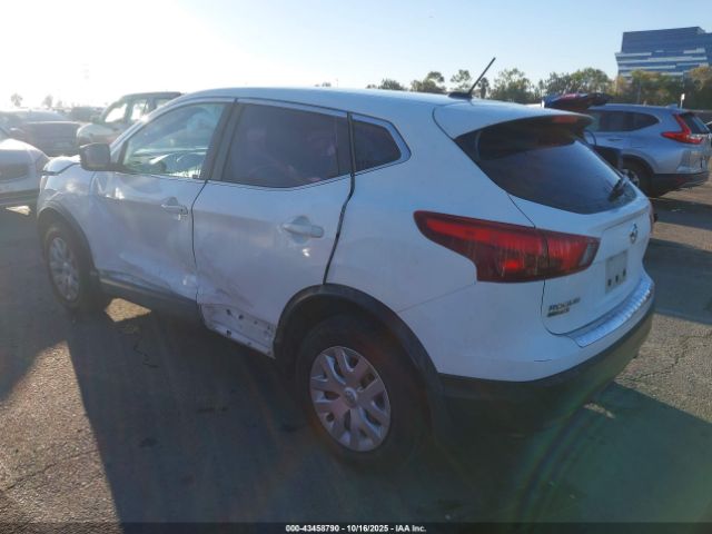 2017 NISSAN ROGUE SPORT JN1BJ1CP4HW004570 Photo 2