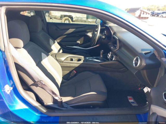 2016 CHEVROLET CAMARO 1G1FE1R79G0149236 Photo 4