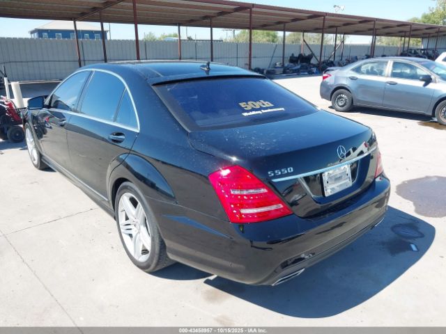 2012 MERCEDES-BENZ S 550 WDDNG7DB7CA463070 Photo 2