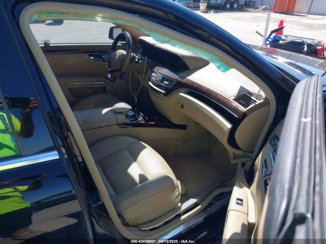 2012 MERCEDES-BENZ S 550 WDDNG7DB7CA463070 Photo 4