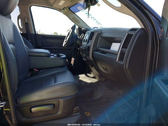 Продаж на аукціоні авто 2019 Ram 1500 Classic Tradesman  4x2 6'4 Box, vin: 1C6RR6FG8KS603362, номер лоту: 43459143