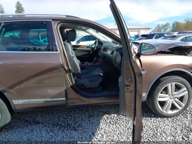 2012 VOLKSWAGEN TOUAREG WVGEF9BP9CD007427 Photo 4