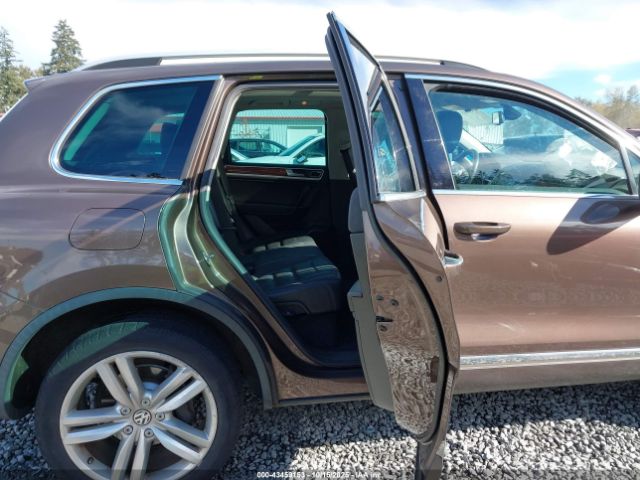 2012 VOLKSWAGEN TOUAREG WVGEF9BP9CD007427 Photo 7