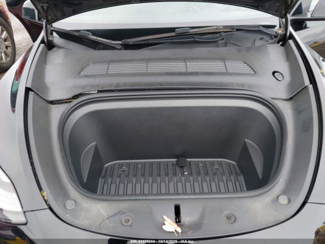 2022 TESLA MODEL Y 7SAYGDEF9NF399635 Photo 9