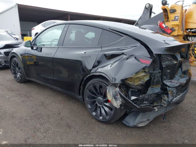 2022 TESLA MODEL Y 7SAYGDEF9NF399635 Photo 2