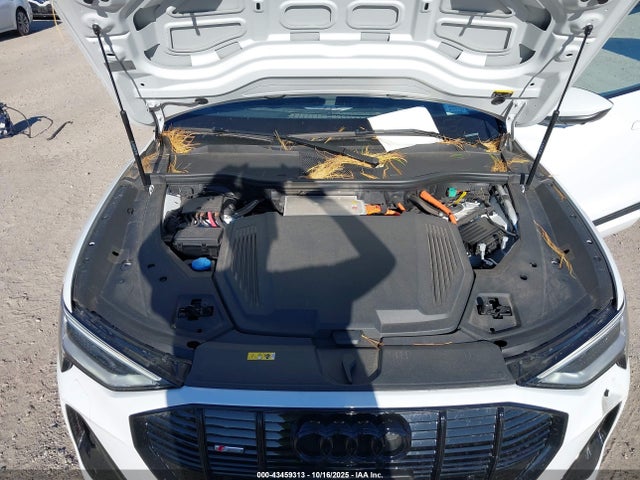 2022 AUDI E-TRON SPORTBACK WA13AAGE5NB037150 Photo 9