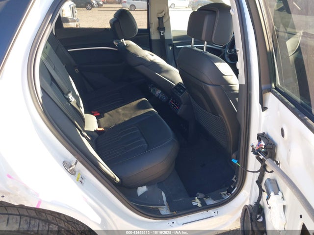 2022 AUDI E-TRON SPORTBACK WA13AAGE5NB037150 Photo 7
