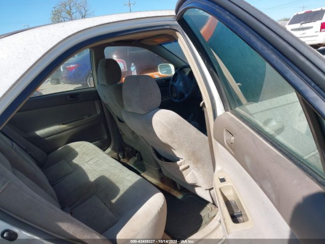2004 TOYOTA CAMRY 4T1BE32K04U345999 Photo 7