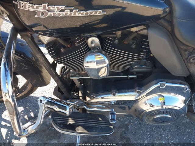 2016 HARLEY-DAVIDSON FLHXS 1HD1KRM10GB689122 Photo 8