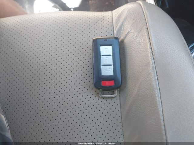 2017 MITSUBISHI OUTLANDER JA4AD3A33HZ067499 Photo 10