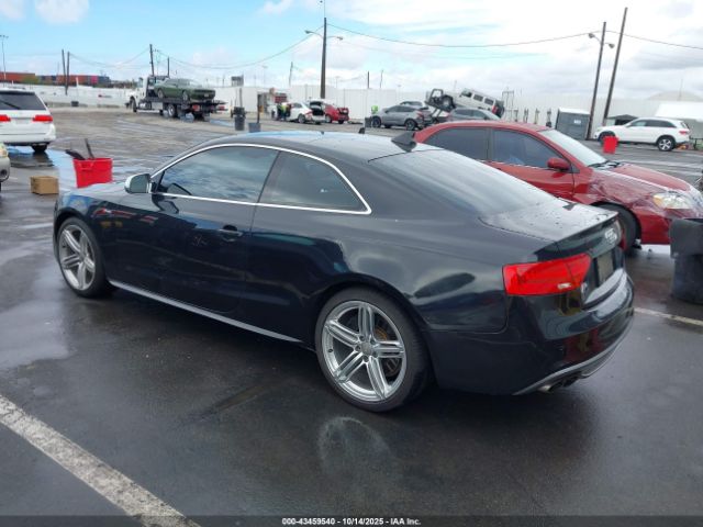 2013 AUDI S5 WAUGGAFR2DA024254 Photo 2