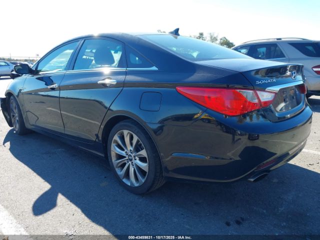 2011 HYUNDAI SONATA 5NPEC4AB2BH316624 Photo 2